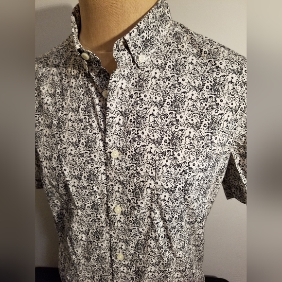 GOODFELLOW BLACK & WHITE ARTISTIC ABSTRACT PRINT MEN'S BUTTON DOWN SHIRT SIZE L - Picture 3 of 10